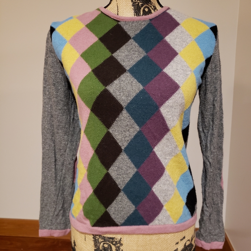 100% Wool Argyle Sweater size S with elbow detail